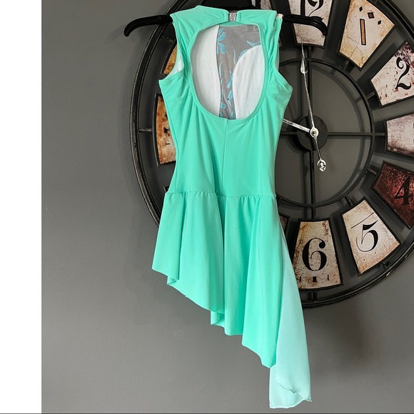 Dance Costume - Picture 2 of 2